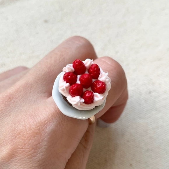 Cake Ring - Picture 2 of 2